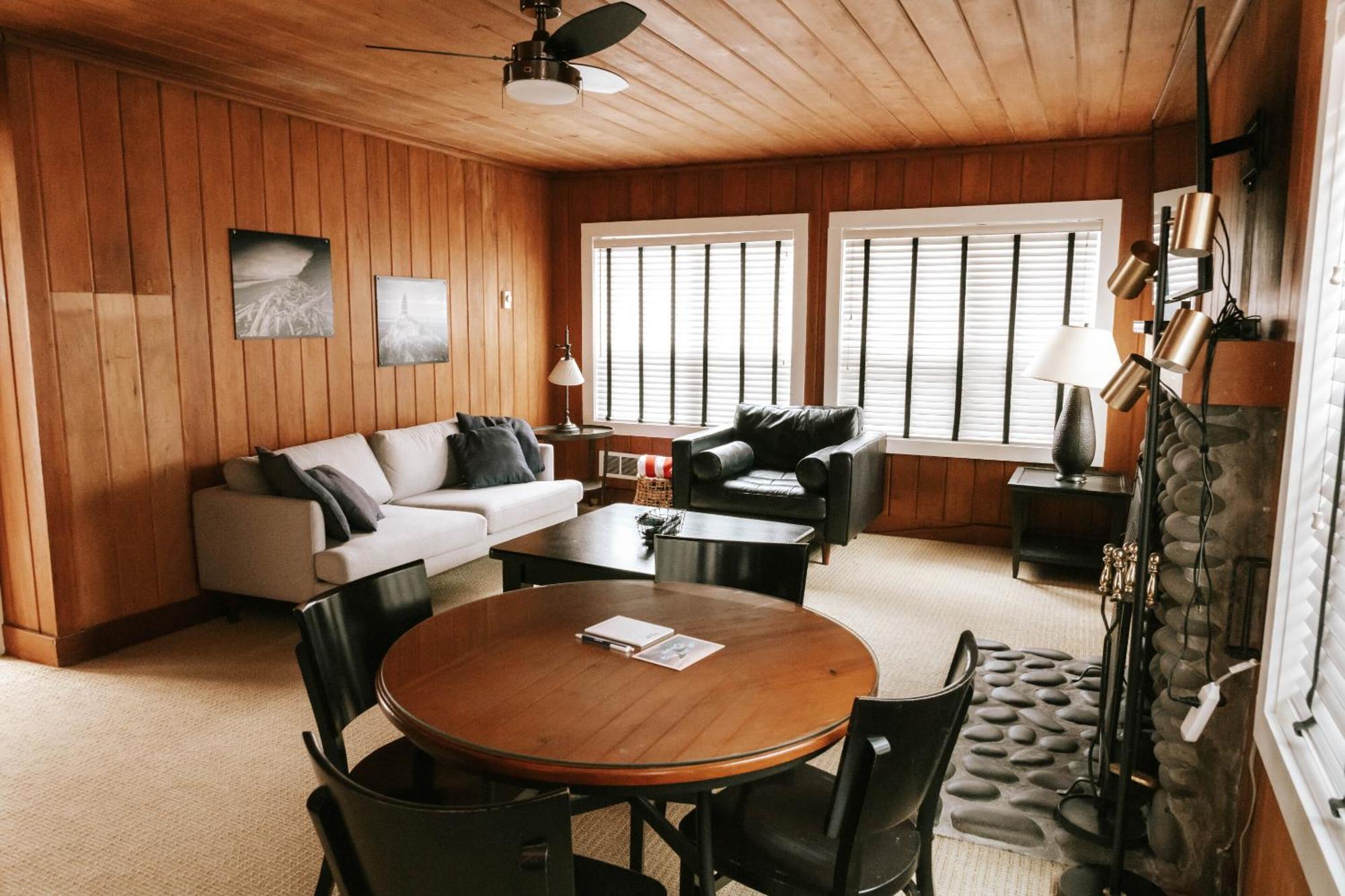 The Inn At Arch Cape Exterior photo