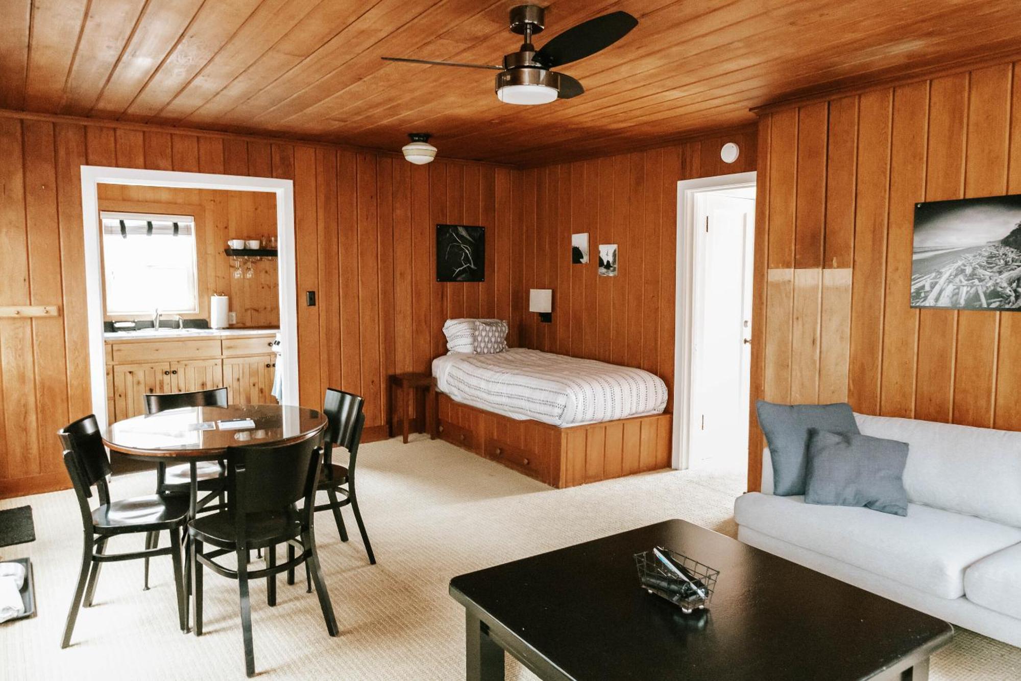 The Inn At Arch Cape Exterior photo