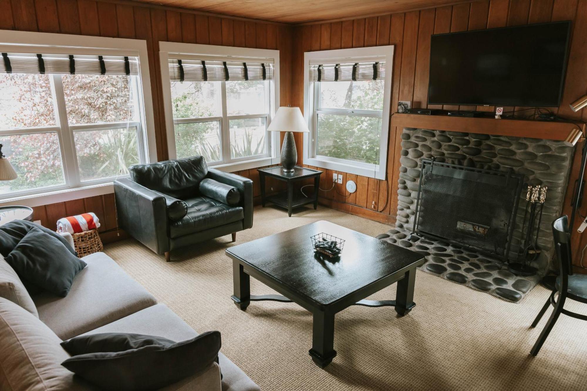 The Inn At Arch Cape Exterior photo