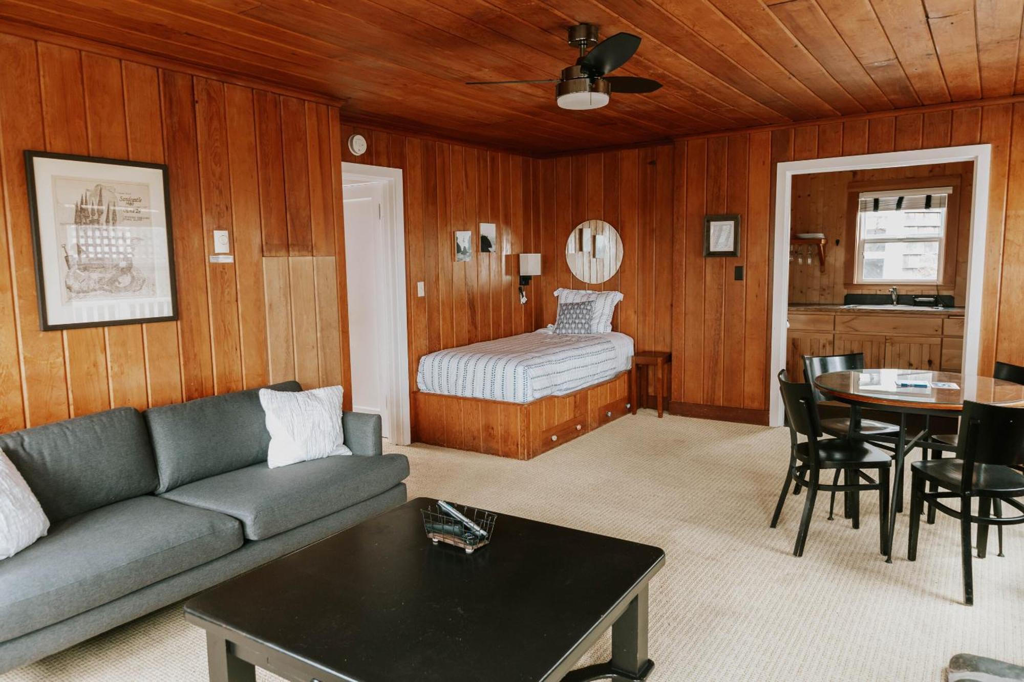 The Inn At Arch Cape Exterior photo