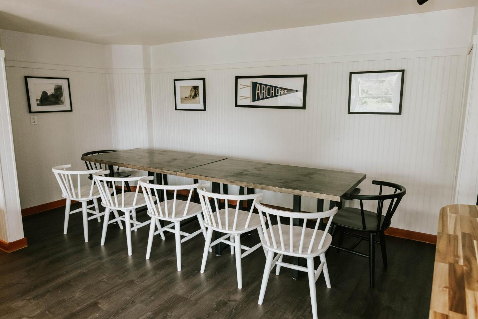 The Inn At Arch Cape Exterior photo